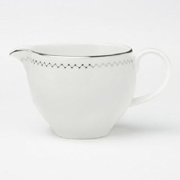 SALE 2 for $26 / 3 for $33 Vera Wang - Vera Notions Creamer, Bone China Wedgwood - Picture 6 of 6